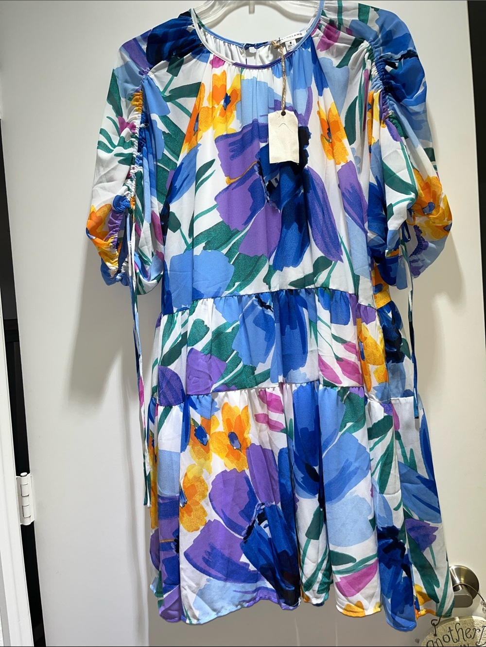 NWTs easel White with Blue & Purple Print Boxy Can Fit Everyone Size Small